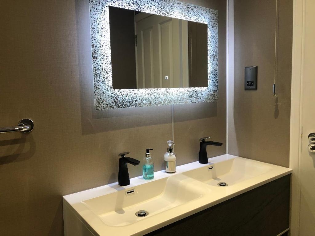 Redcliffe Hotel - Resim 19