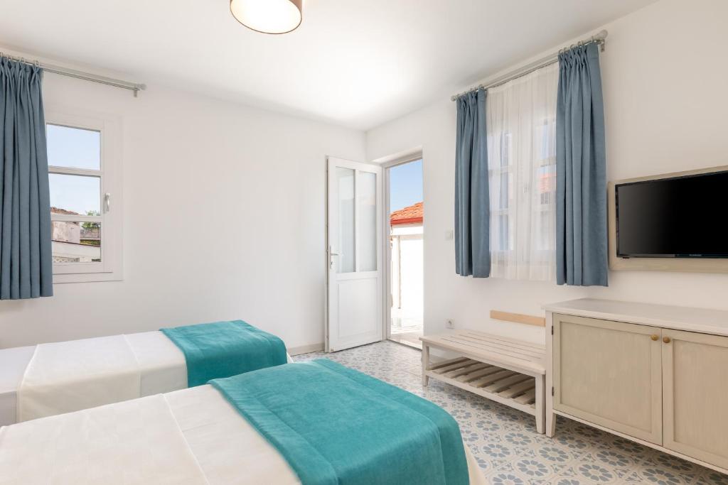 Monza House Otel - Chambre Double Ou Lits Jumeaux De Luxe