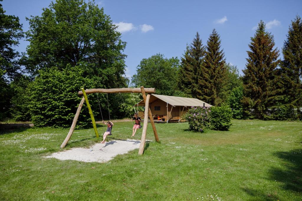 Herní místnost nebo prostor pro děti v ubytování RCN Vakantiepark de Roggeberg
