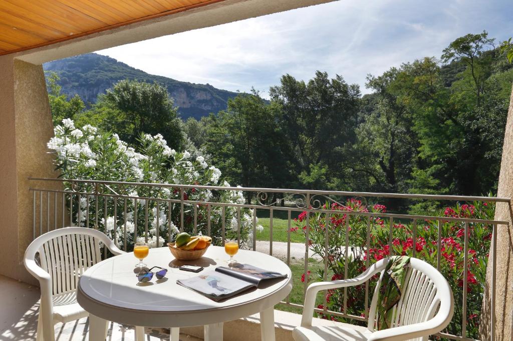 Vacancéole - Le Domaine de Chames - Pont d'Arc - Monolocale (2 Adulti) Con Vista Sul Fiume