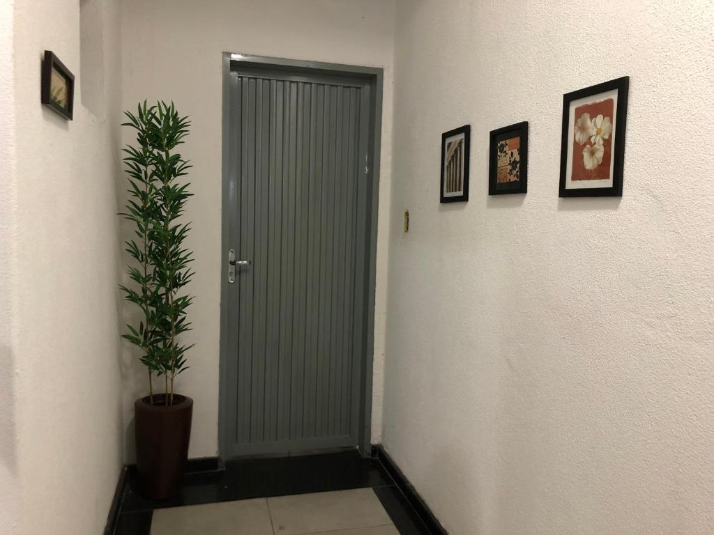  Apartamento Caiçaras