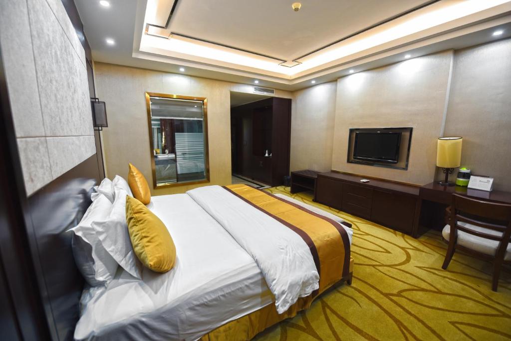 Gallery image of this property