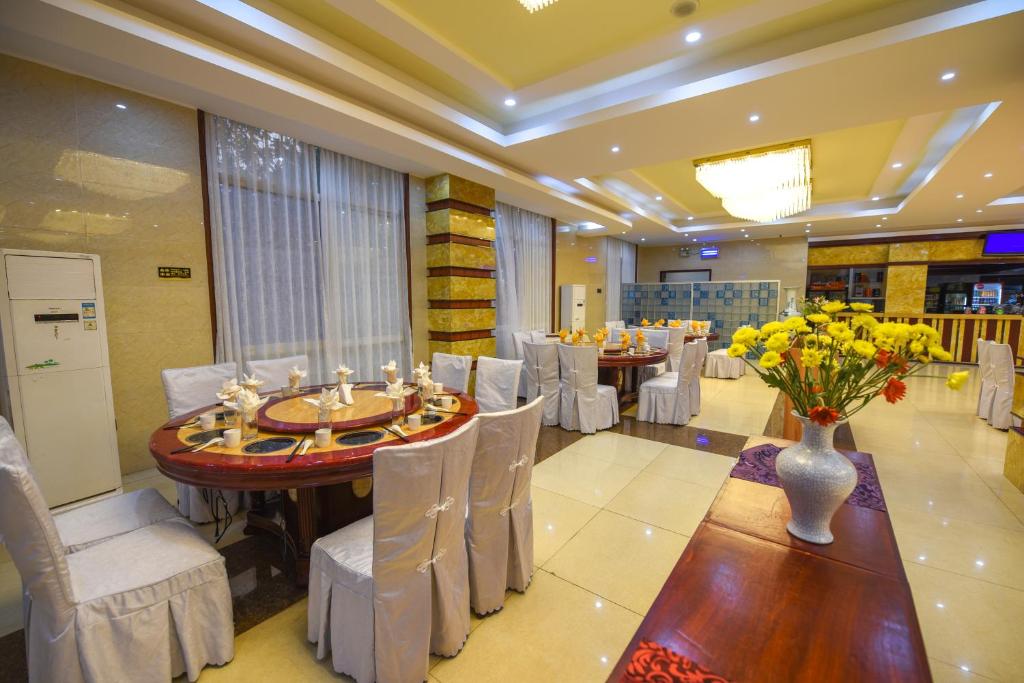 Gallery image of this property