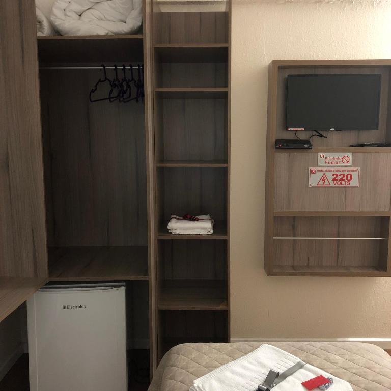  LH Plaza Hotel