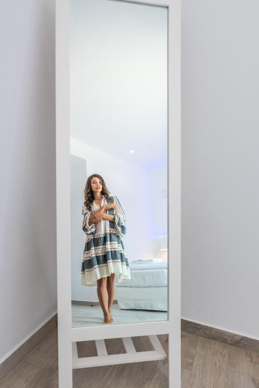 White Rock Milos Suites - 16