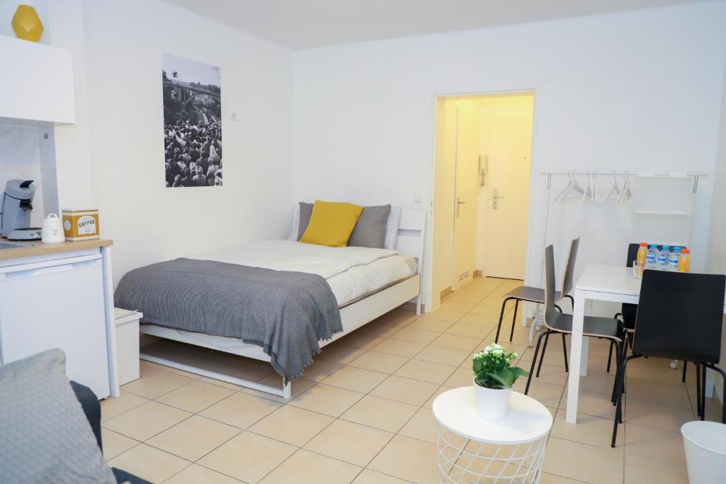 nice central studio - Resim 6