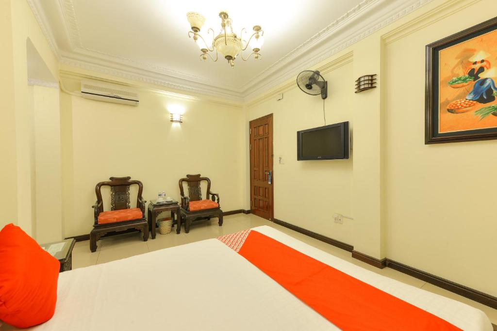 TV a/nebo společenská místnost v ubytování Lucky 2 Hotel & Travel
