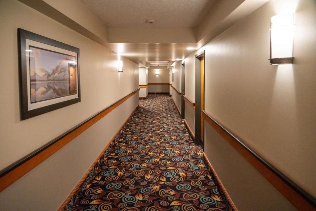 Pocaterra Inn & Waterslide - Resim 34