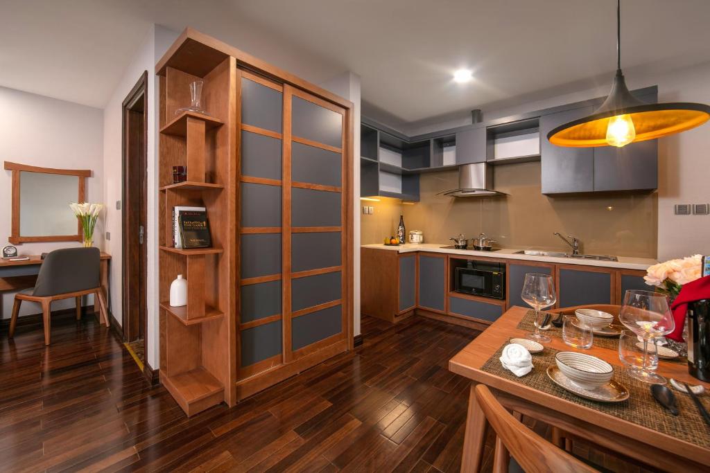 Kuchyň nebo kuchyňský kout v ubytování KEGON Hotel