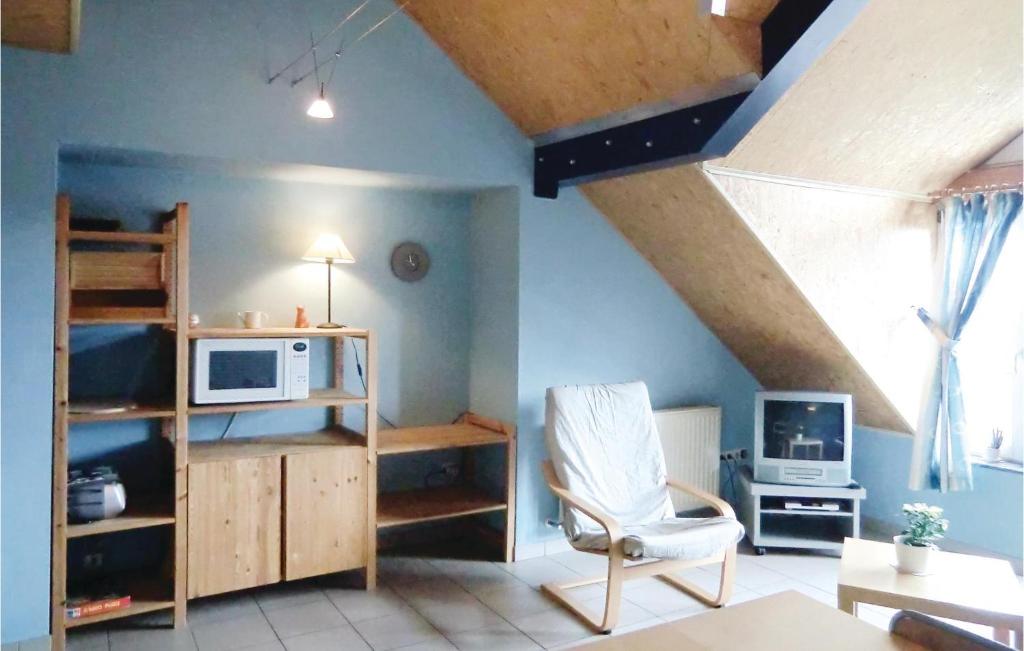 Kuchyň nebo kuchyňský kout v ubytování Nice Apartment In Noertrange With Wifi