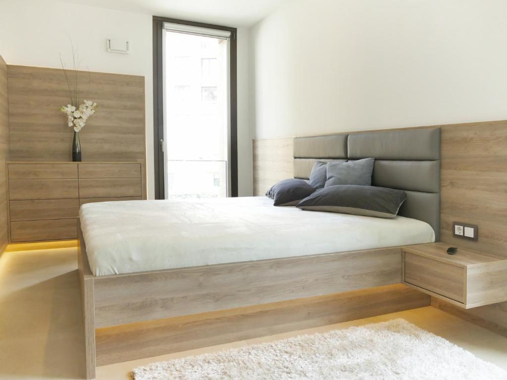 Großes Apartment im Zentrum von Dresden, 2 Schlafzimmer, 2 Bäder, Balkon - 12