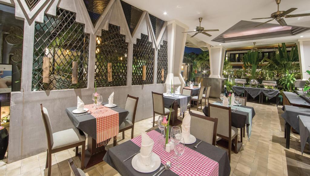 Restaurace v ubytování Central Suite Residence