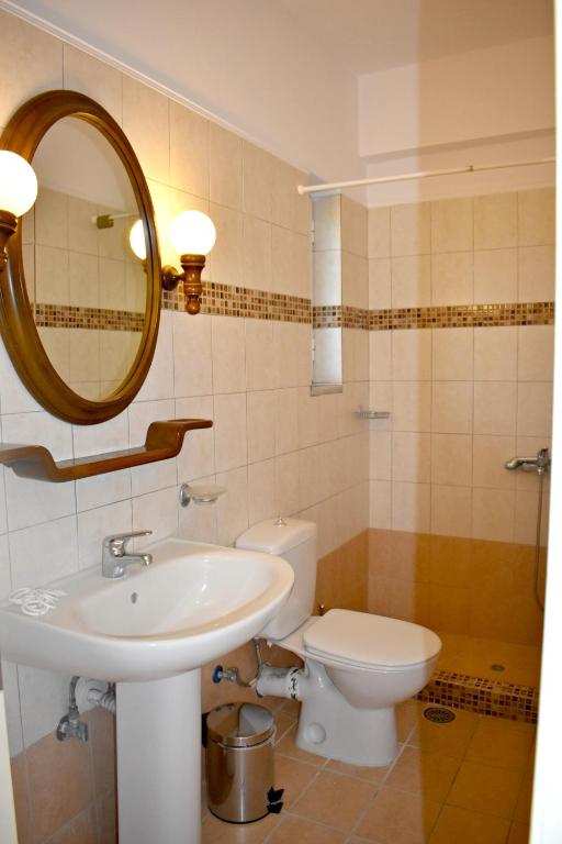 Koupelna v ubytování Kakia 2 Bedroom Apartment