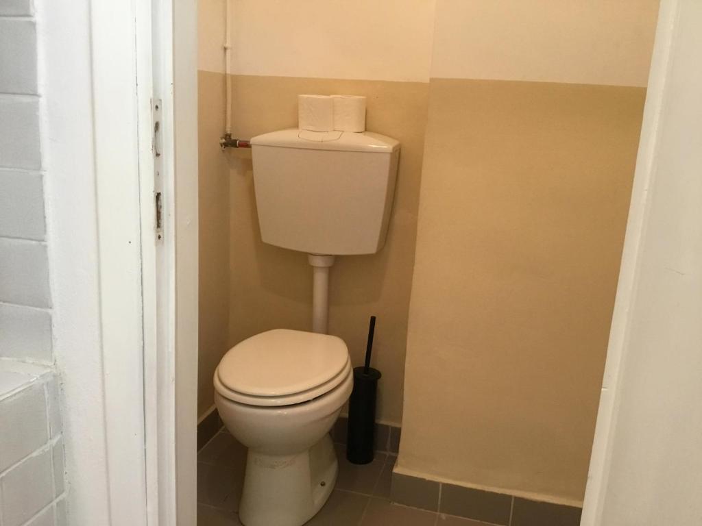 A bathroom at San Firenze Apartment