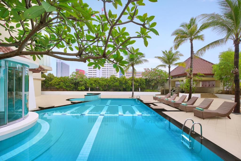 Bazén v ubytování Mercure Jakarta Kota nebo v jeho okolí
