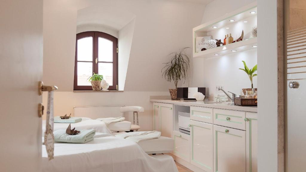 Relais & Châteaux Bülow Palais - Resim 3