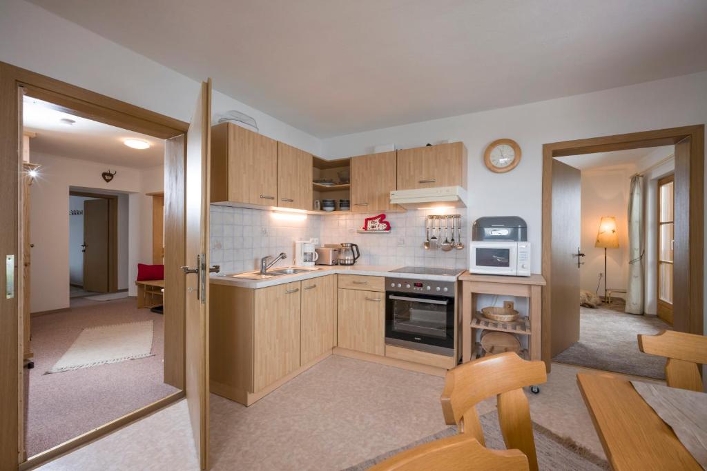Kuchyňa alebo kuchynka v ubytovaní Appartement Waldruhe