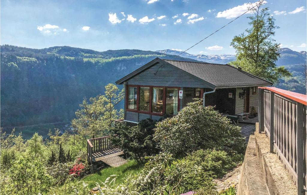 Gallery image of Stunning Home In Steinstø With Wifi in Øystese