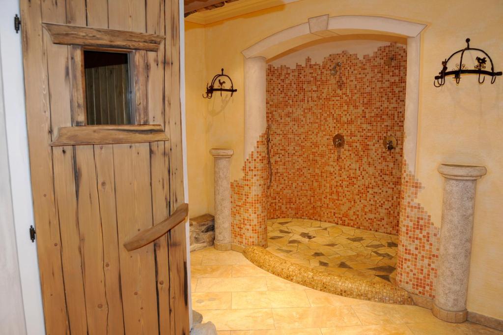 Foto dalla galleria di Hotel Alpina a Kleinarl
