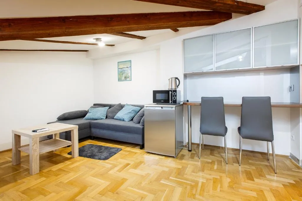 Grzegorzecka Apartment D, Krakow, Poland