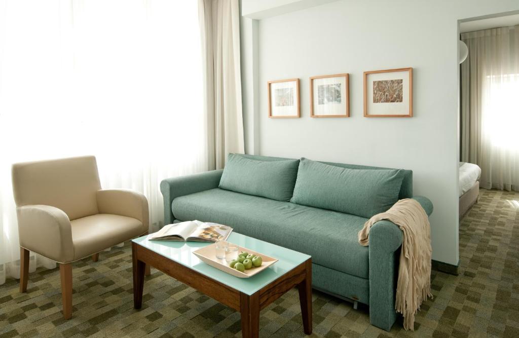 Posezení v ubytování Prima Galil Tiberias Hotel