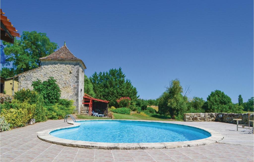 Bazén v ubytování Awesome Home In Eymet With 1 Bedrooms And Outdoor Swimming Pool nebo v jeho okolí