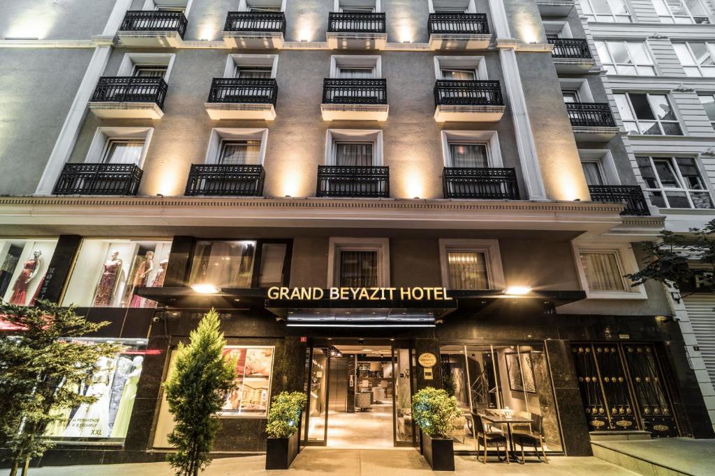 イスタンブールにあるGrand Beyazit Hotel Old Cityのギャラリーの写真