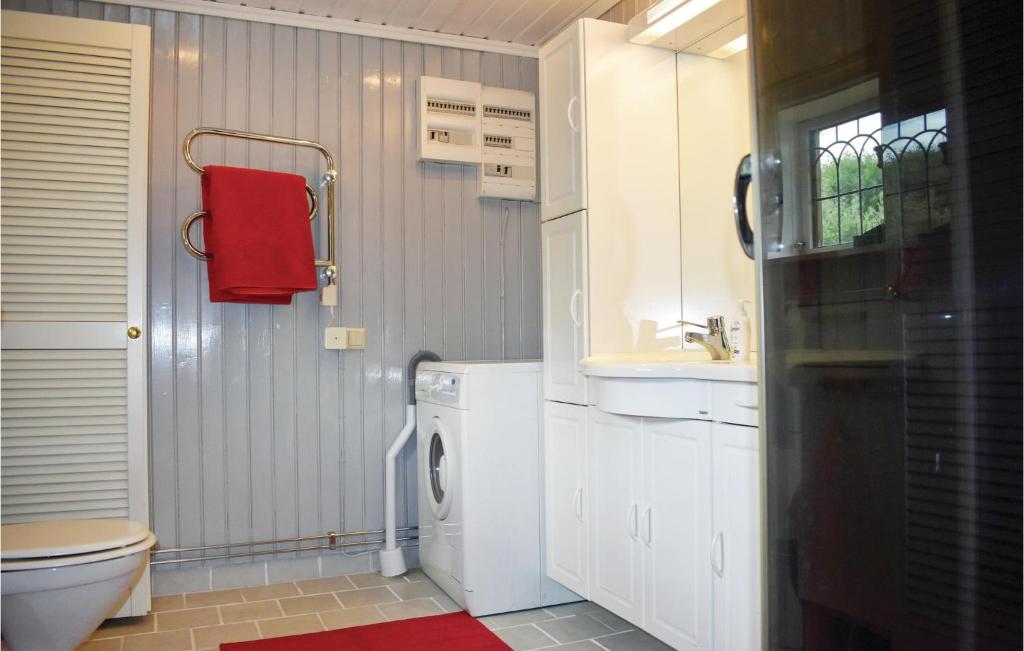 Koupelna v ubytování Holiday Home Joels Väg Färjestaden