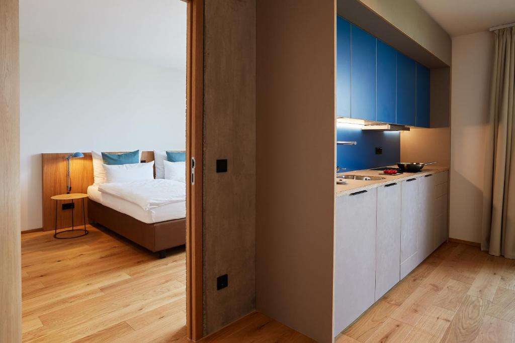 Sternen Bohlingen Aparthotel - Two-Bedroom Apartment 