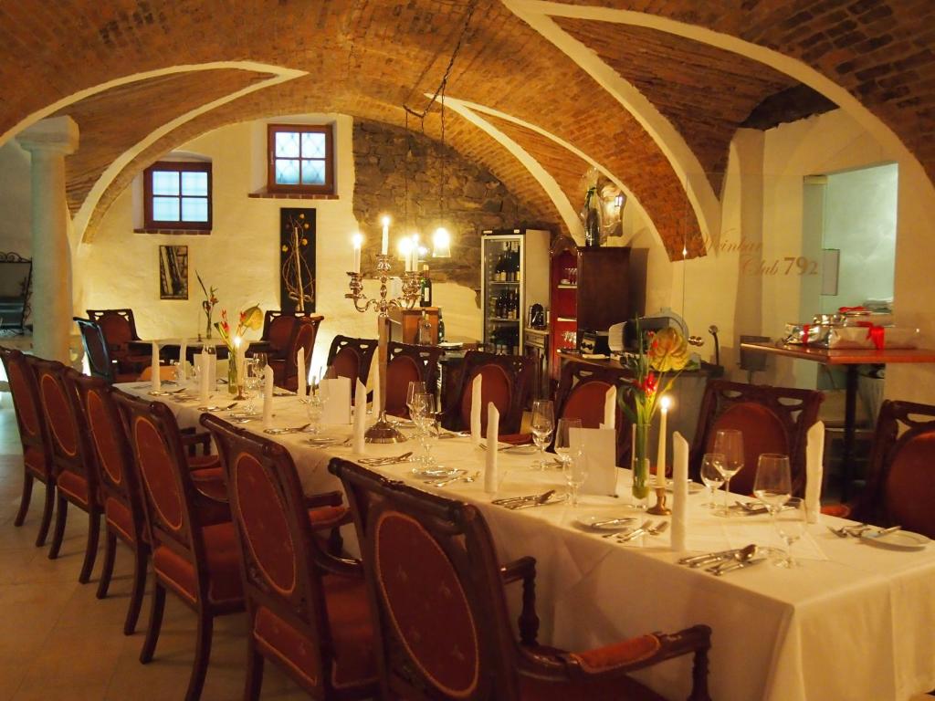 Reštaurácia alebo iné gastronomické zariadenie v ubytovaní Boutique Hotel Ur-Wachau