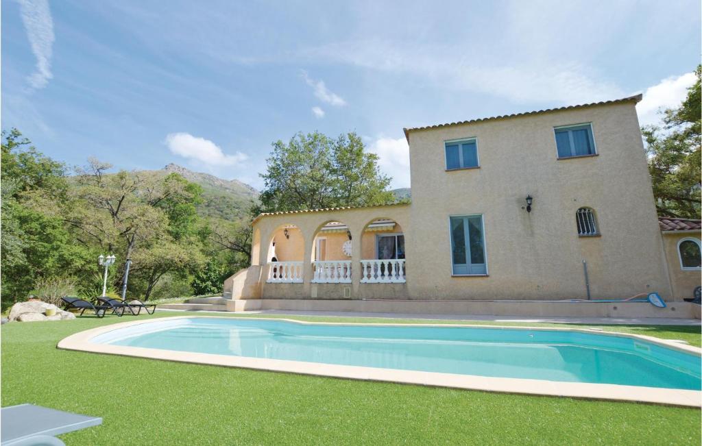 Πισίνα στο ή κοντά στο Nice Home In Ville Di Paraso With Wifi