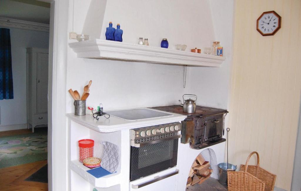 Kuchyň nebo kuchyňský kout v ubytování Holiday Home Boigen Böljan Falköping