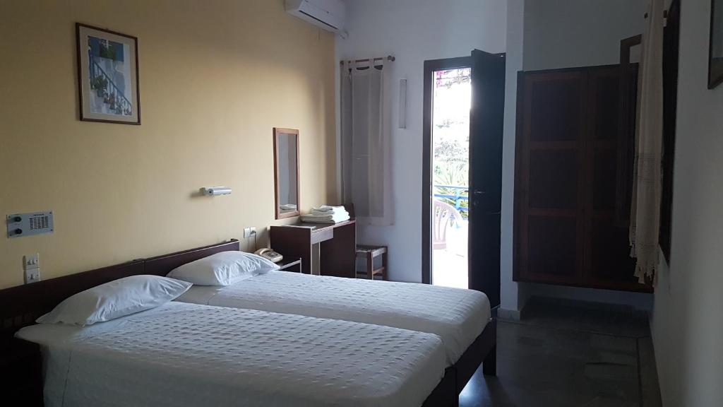 Porto Galini - Twin Room