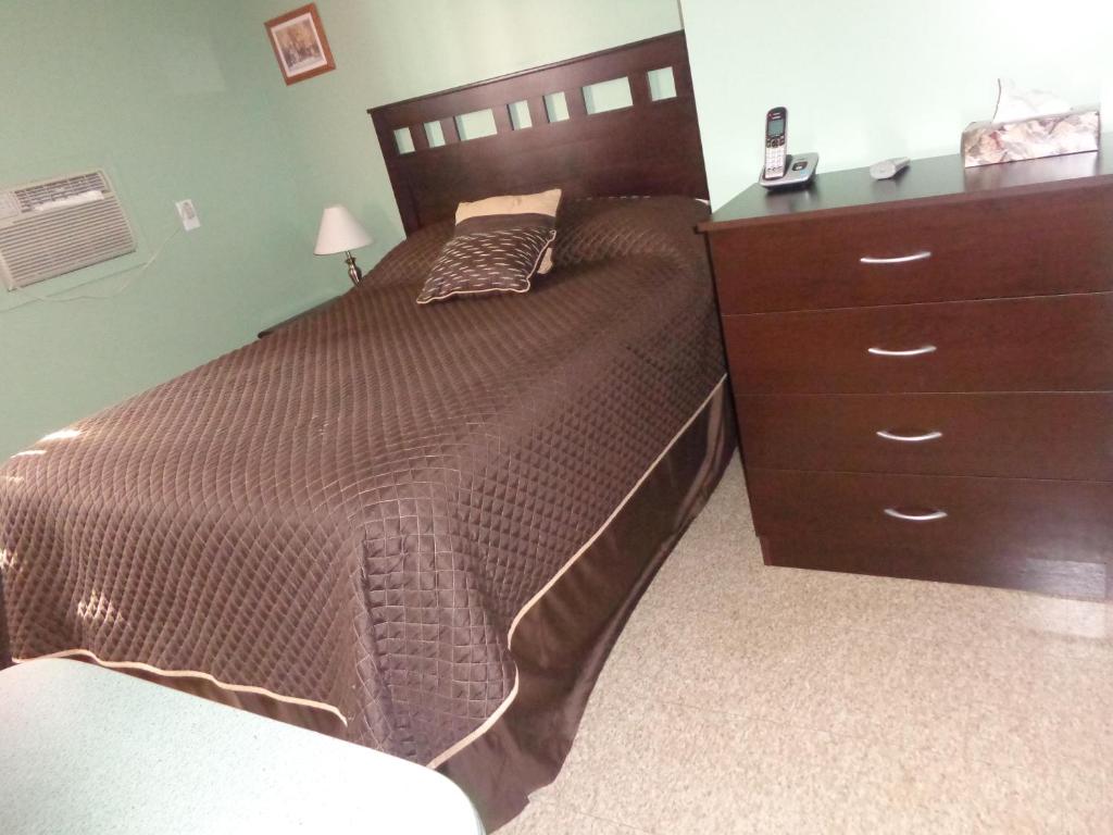 Happy Motel - Doppelzimmer Mit 1 Doppelbett