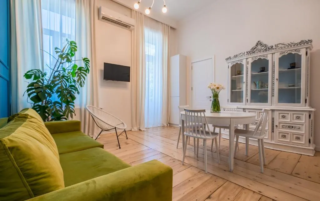 Irina's Double Apartment In Old Tbilisi, Tbilisi, Georgia