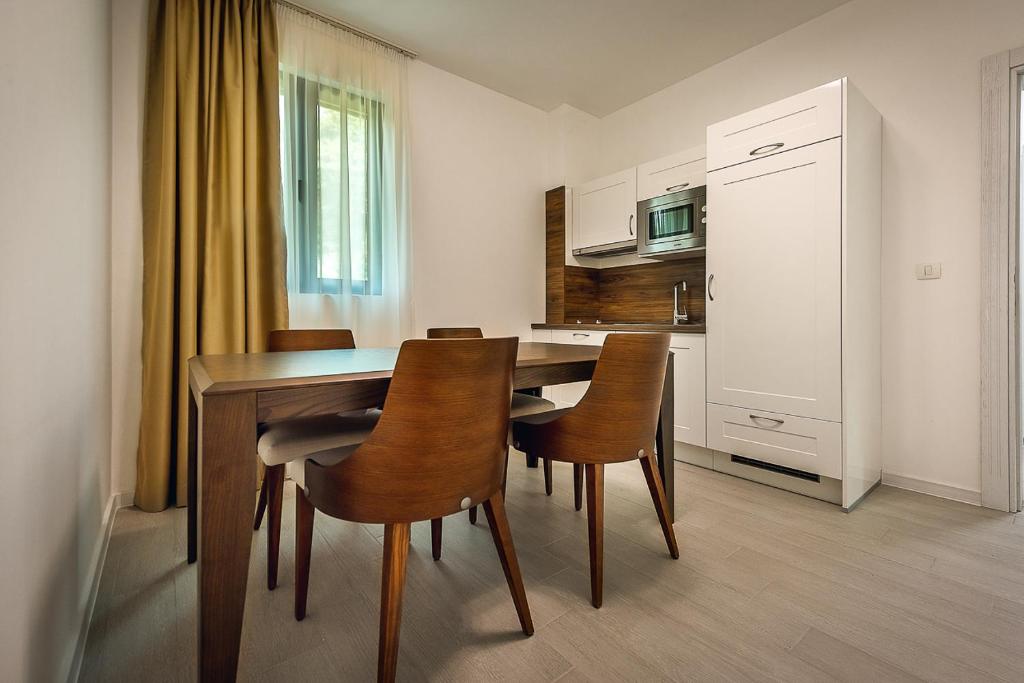 Kuchyň nebo kuchyňský kout v ubytování Adria lux apartmens 2