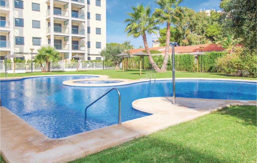 Πισίνα στο ή κοντά στο 2 Bedroom Cozy Apartment In El Campello