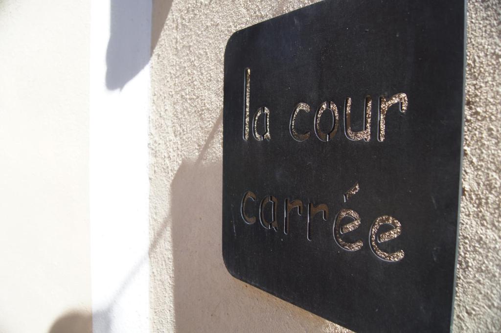 Certifikát, hodnocení, plakát nebo jiný dokument vystavený v ubytování La Cour Carrée