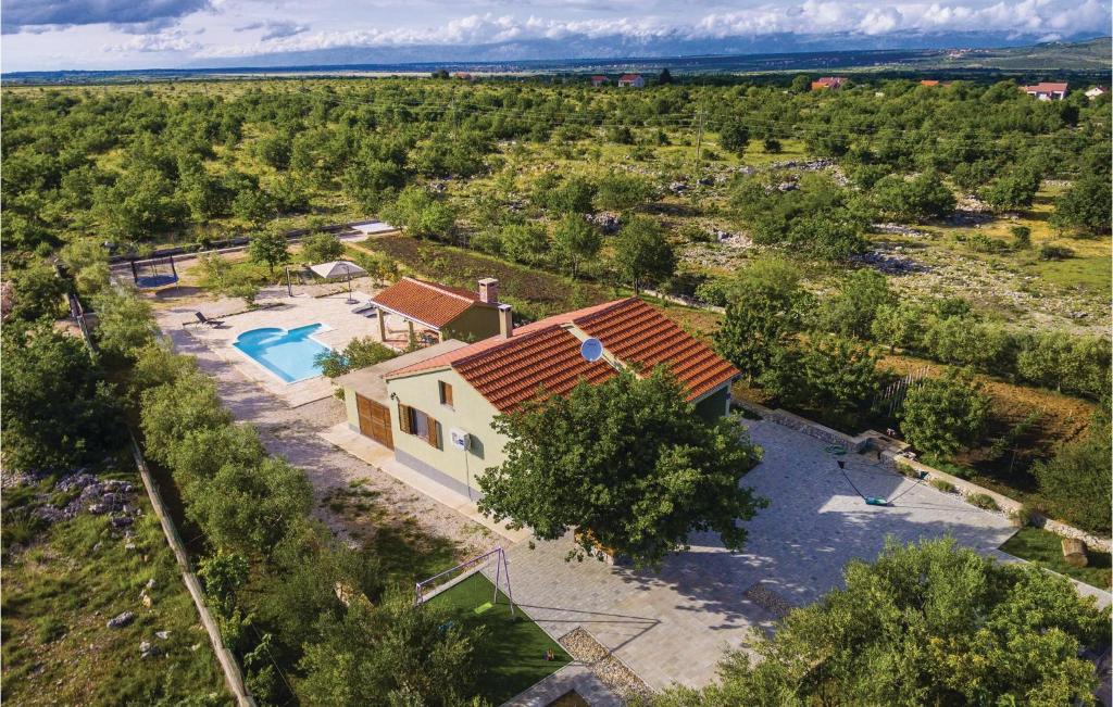 2 Bedroom Stunning Home In Biograd