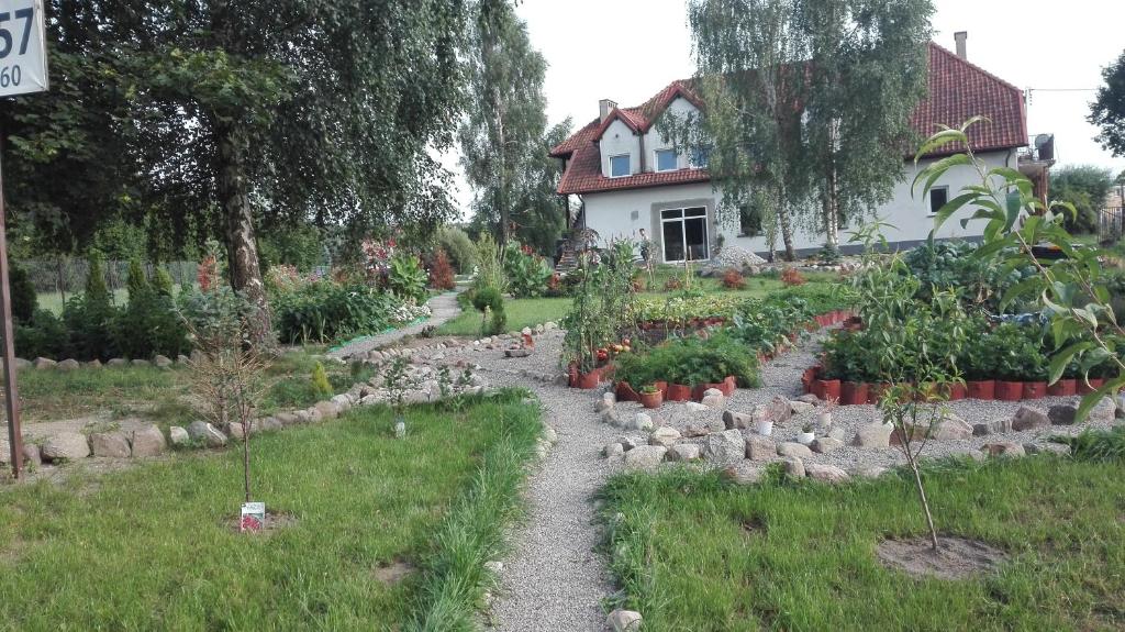 Vonkajšia záhrada v ubytovaní Zakątek Warmiński