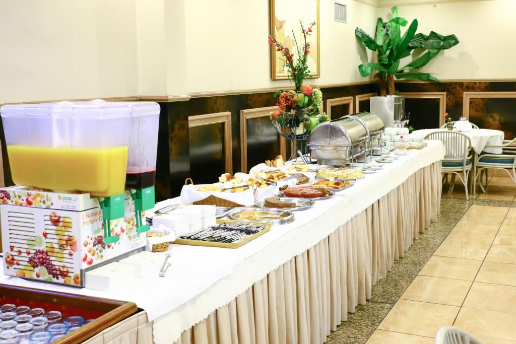  Prince Hotel