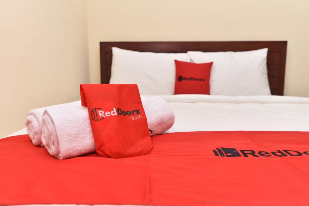 Postel nebo postele na pokoji v ubytování RedDoorz Plus @ Singaraja