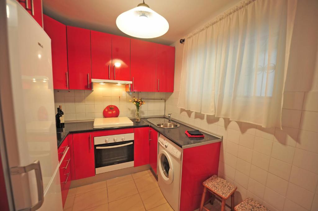 Kuchnia lub aneks kuchenny w obiekcie Apto Terrazas 3 Rooms 2 baños Cabildo Playa Parking