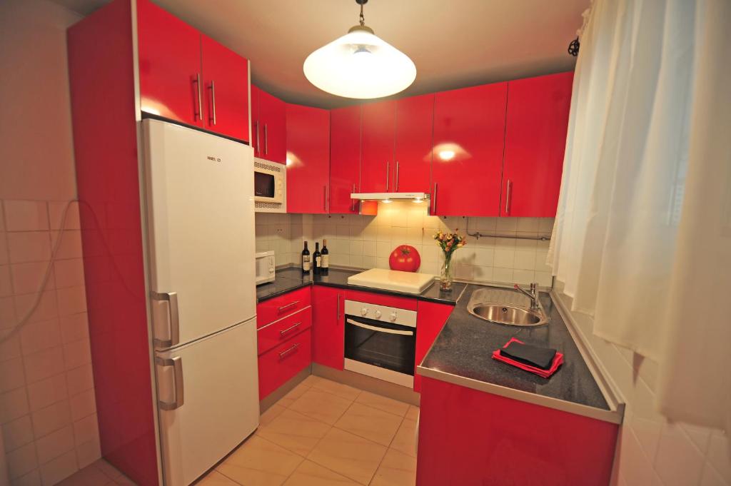 Kuchnia lub aneks kuchenny w obiekcie Apto Terrazas 3 Rooms 2 baños Cabildo Playa Parking