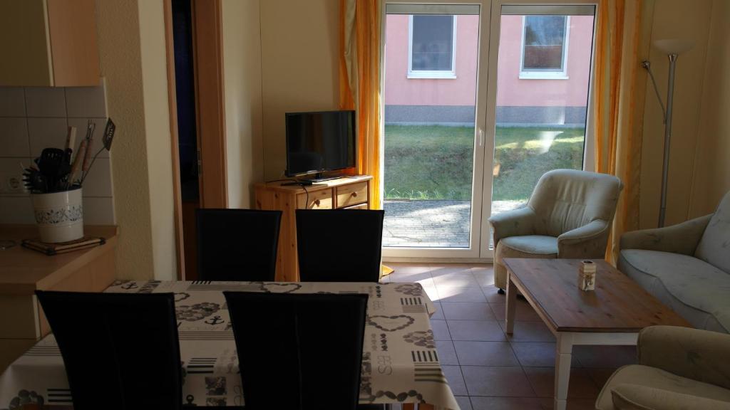 TV a/nebo společenská místnost v ubytování Fewo Ückeritz