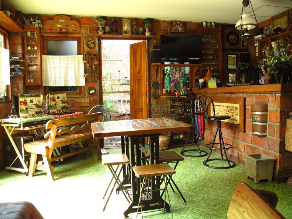 Lounge nebo bar v ubytování P.Y. Guest House
