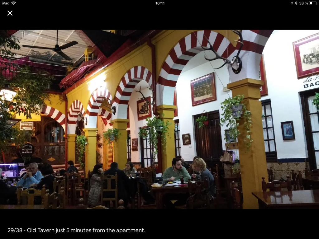 A restaurant or other place to eat at Golondrina