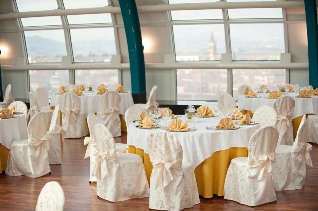 Restaurace v ubytování Montresor Hotel Tower