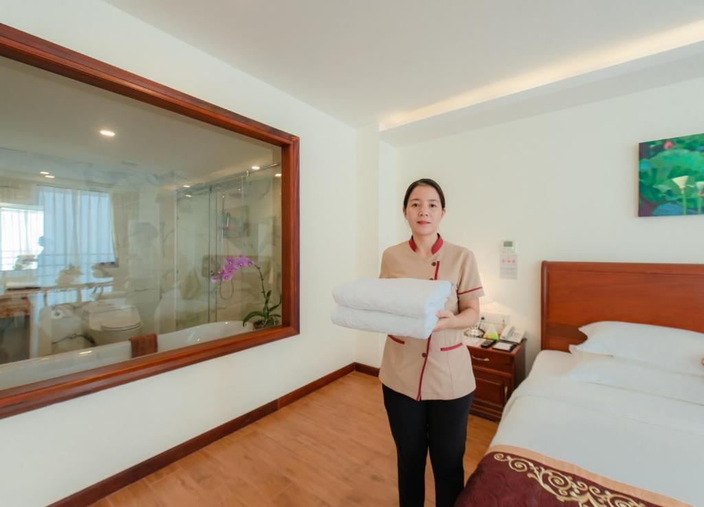 Phòng Deluxe Giường Đôi Với Ban Công và Tầm Nhìn Ra Biển