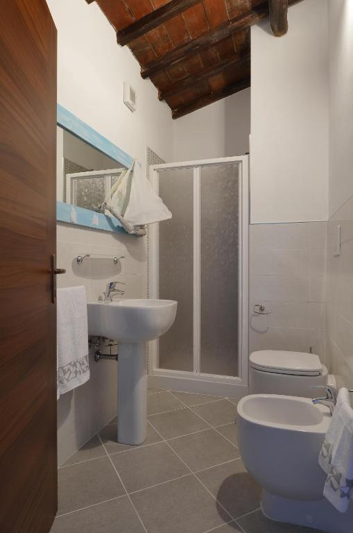 A bathroom at Villa Il Fortino